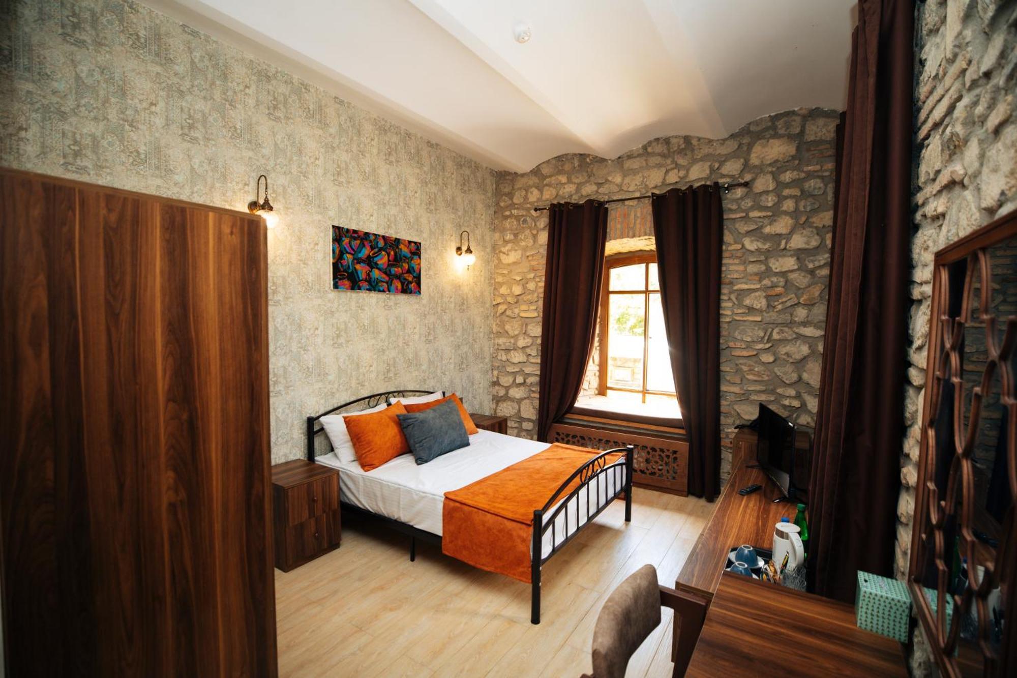 Art Hotel By Abad Guest Шекі Екстер'єр фото